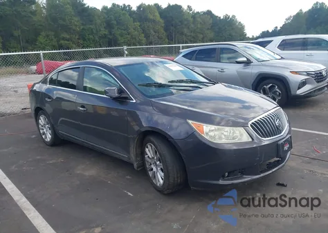 2013 Buick Lacrosse Leather Group z USA, uszkodzony, nr VIN 1G4GC5E33DF269095